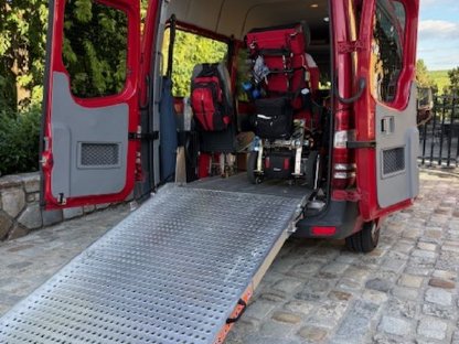 Bild 3:Mercedes Sprinter 209 behindertengerecht mit Rollstuhlrampe