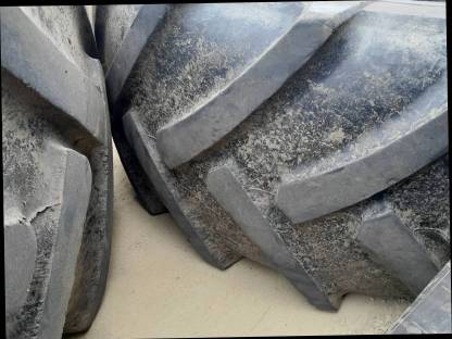 Bild 5:Traktorreifen