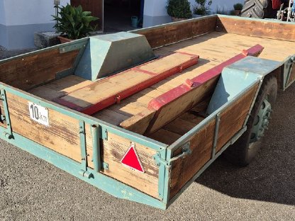 Bild 2:Traktoranhänger Tieflader