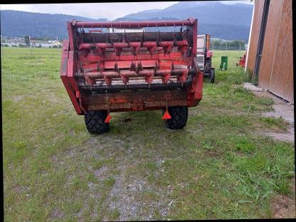 Bild 3:Miststreuer Pöttinger 4000