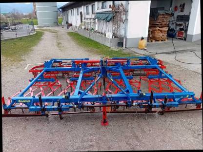 Bild 4:Saatbeetkombination Einböck Extrem