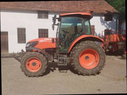 Kubota M4072