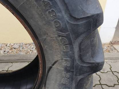 Bild 3:Kleber 480/65 R 28