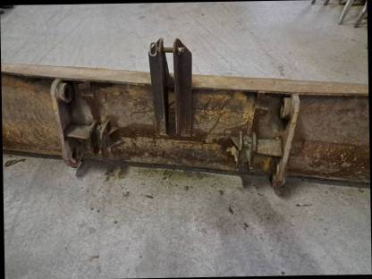 Bild 3:Planierschild, Siloverteiler