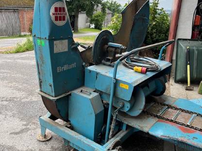 Bild 4:Mengele Standhäcksler 11 kW