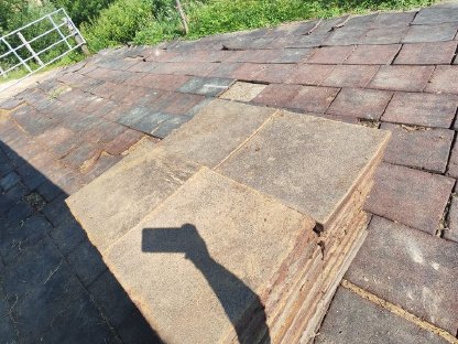 Bild 2:Robuste Fallschutzmatten, viereckig, ideal für Pferde