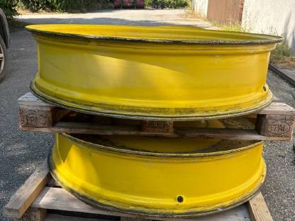 Bild 3:John Deere Pflegebereifung