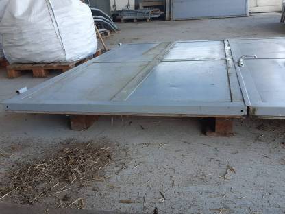 Bild 3:2-flügeliges Tor inkl. Rahmen