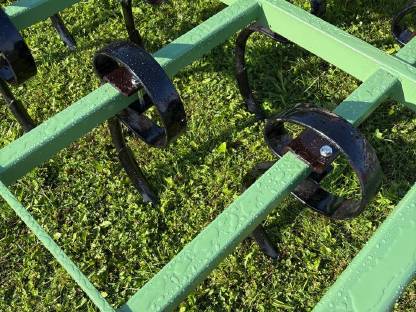 Bild 4:Regent Terrakan Leichtgrubber