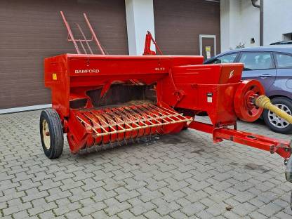 Bild 2:Bamford BL58 Kleinballenpresse