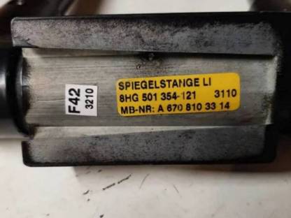 Bild 2:Spiegelhalterung Mercedes LKW