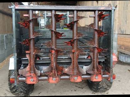 Bild 3:Miststreuer Gruber SM38