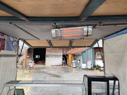 Bild 2:Verkaufsanhänger