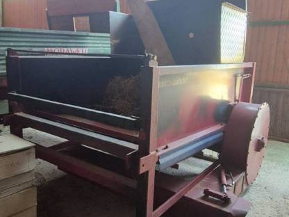 Bild 2:Einstreugerät ESMA 180