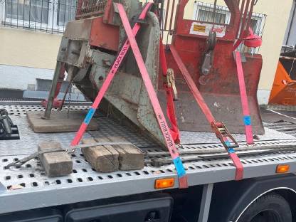 Bild 2:Suche Minibagger, Miststreuer, Schwader, Pflug