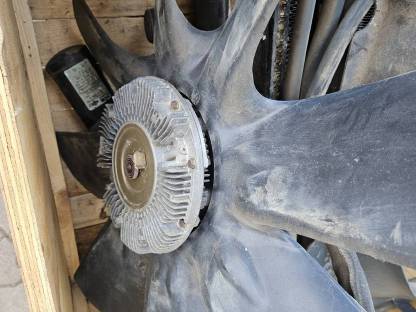 Bild 8:New Holland 8970 8870 G240 G210 Teile