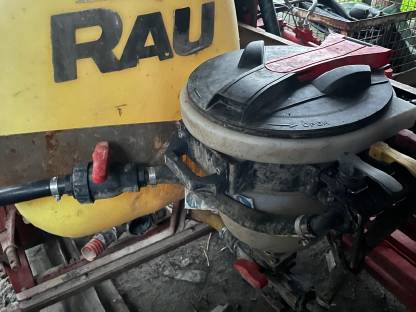 Bild 5:Rau Feldspritze