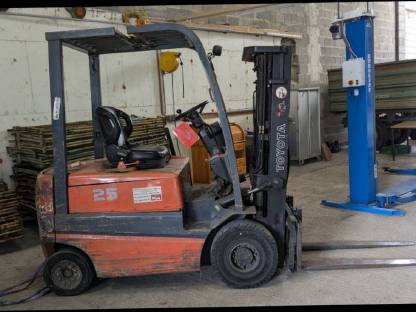 Gabelstapler Toyota FMBF 25