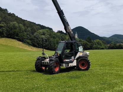 Bild 2:Teleskoplader Bobcat T3071