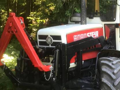 Bild 2:Hauer Oberrahmen Fronthydraulik