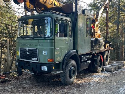 PKM Seilkran auf ÖAF MAN 32.281