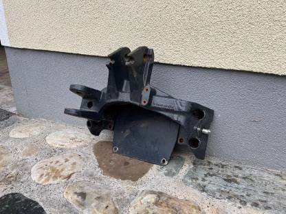 Oberlenkerbock Lindner Geotrac Serie 4