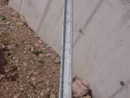 Bild 3:Schrapper U-Schiene