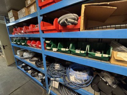 Preis auf Anfrage - großes Hydraulik & Pneumatik Konvolut