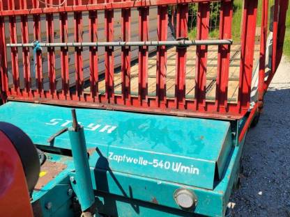 Bild 3:Ladewagen Steyr Hamster 803 V