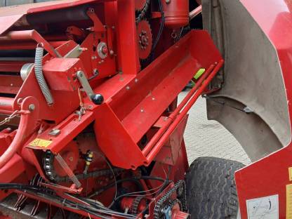 Bild 2:Lely Welger RP 435