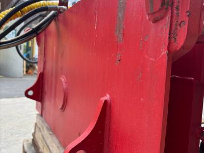 Bild 8:Palettengabel drehbar/ Kisten Drehgerät