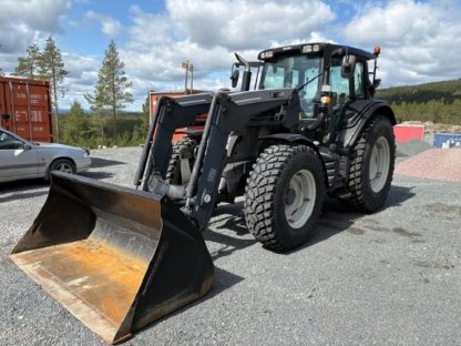 Valtra N123 HiTech Traktor Schlepper Trecker