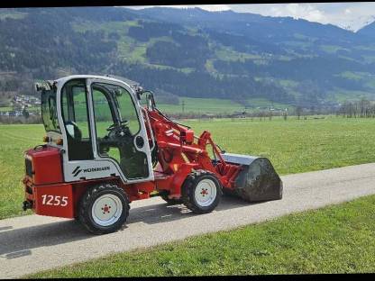 Bild 2:Weidemann 1255 Hoftrac, Hoflader, Radlader