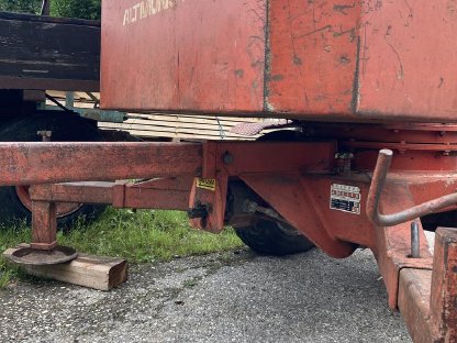 Bild 2:Moser Heukran, Mistkran