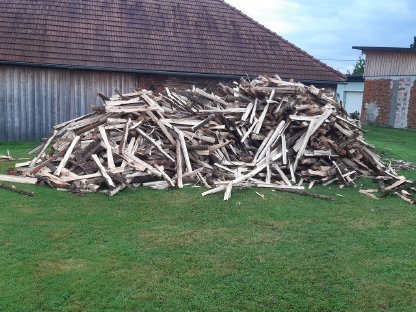 Bild 4:Brennholz