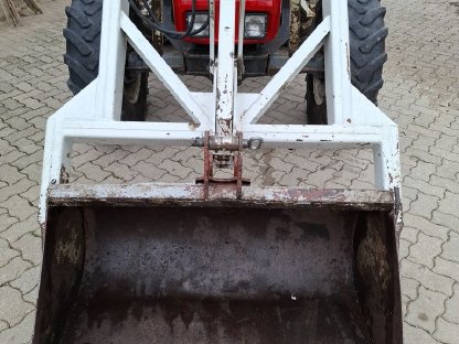 Bild 4:Hydraulischer Frontlader Hauer Oberrahmen N