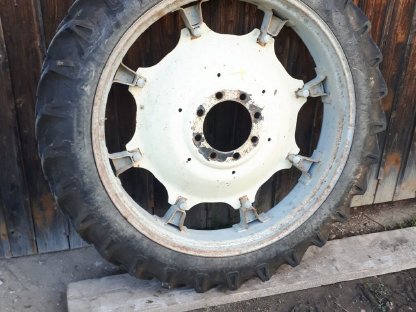 Kulturreifen 9.5-42 vom Steyr 768
