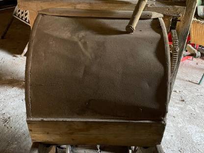 Bild 6:Getreideputzmaschine / Altertum / Historisch