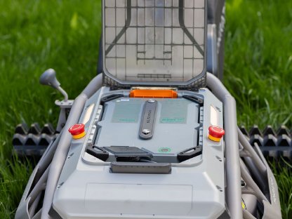 Bild 8:Mowrator S1 4WD Rasenmäher Böschungsmäher Hangmäher