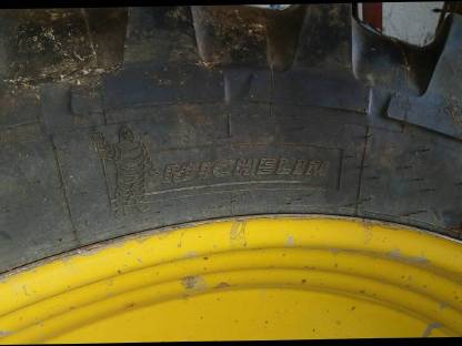 Bild 4:Verkaufe Pflegereifen für JD 6320