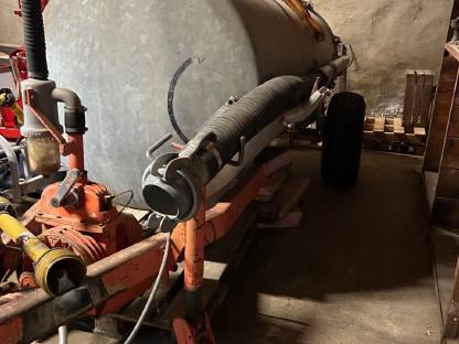 Bild 3:Bauer Güllefass 3.000 l