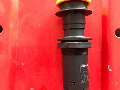 Bild 2:Zapfwellenschalter Elobau