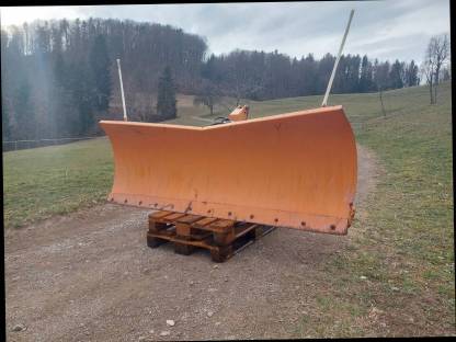 Bild 3:Schneeschild, Planierschild Hauer HS 2400