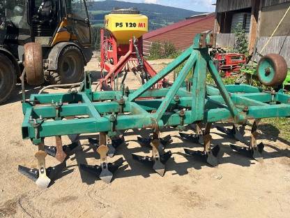 Bild 5:Regent Grubber 3 m mit Steinsicherung, Federzinken