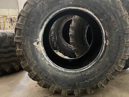 Bild 3:Anhängerreifen 500/50-17