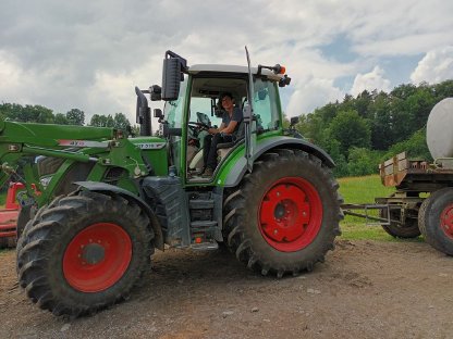 Bild 2:Traktor Fendt 516 Vario S4