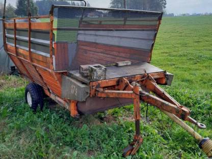 Bild 2:Kratzbodenanhänger