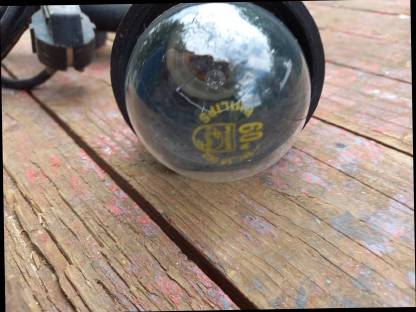 Bild 3:Lampen Erdspies mit 60 Watt Birne