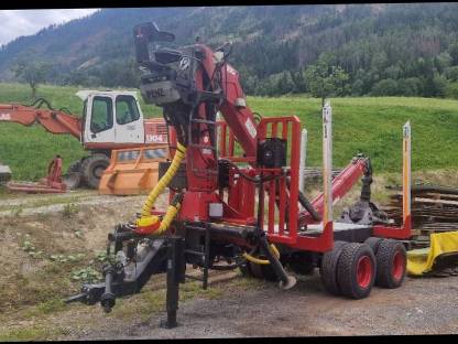 Bild 3:Holzanhänger mit Penz 10z Kran