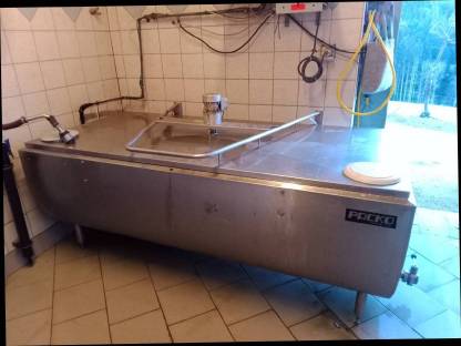 Bild 2:Milchtank 1.200 l